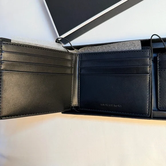 Michael Kors Black Signature bifold wallet andCard Holder Set